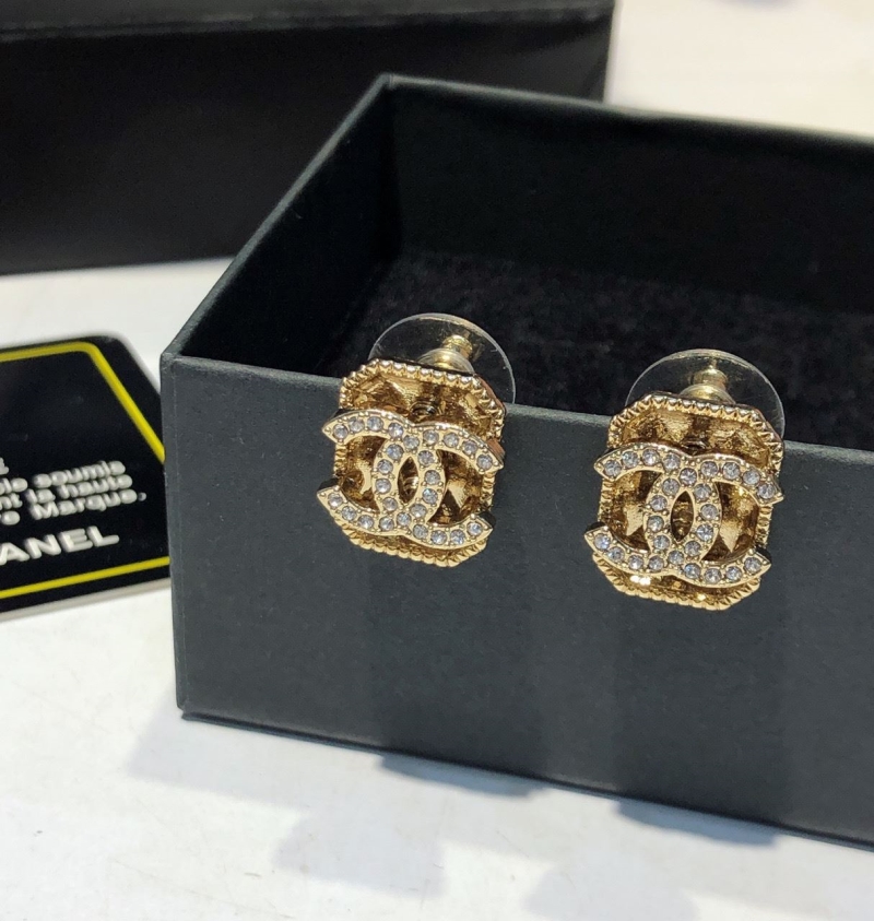 Ch**el earrings